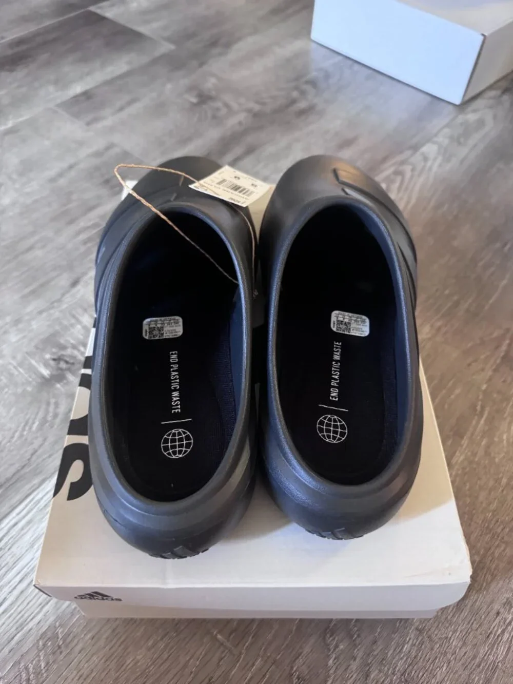 Men 8 Women 9 - unisex adidas adicane clog black